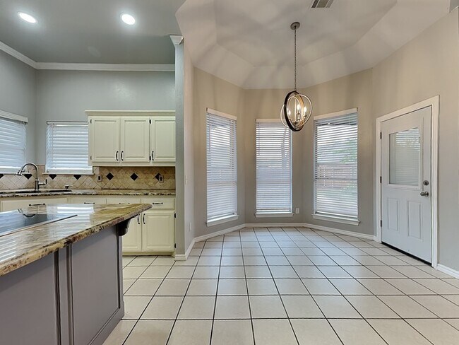 Building Photo - 17113 Bedford Dr