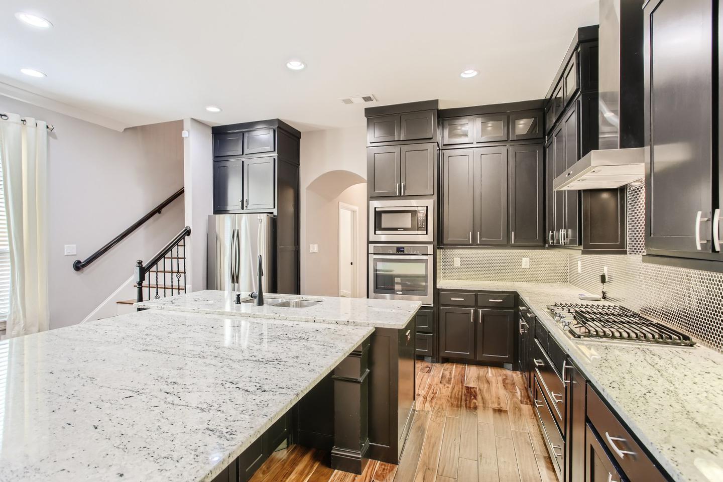 Building Photo - Elegant M Streets - Vickery Place home nea...