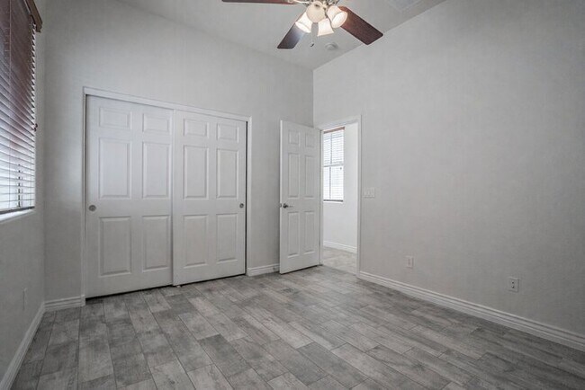 Building Photo - 17564 W Verdin Rd