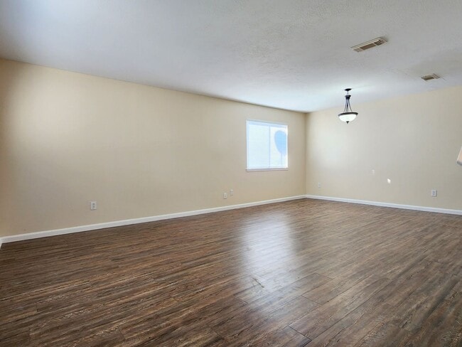 Building Photo - 18123 Noble Forest Dr