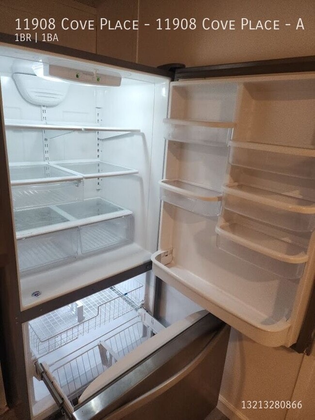 Building Photo - 11908 Cove Pl