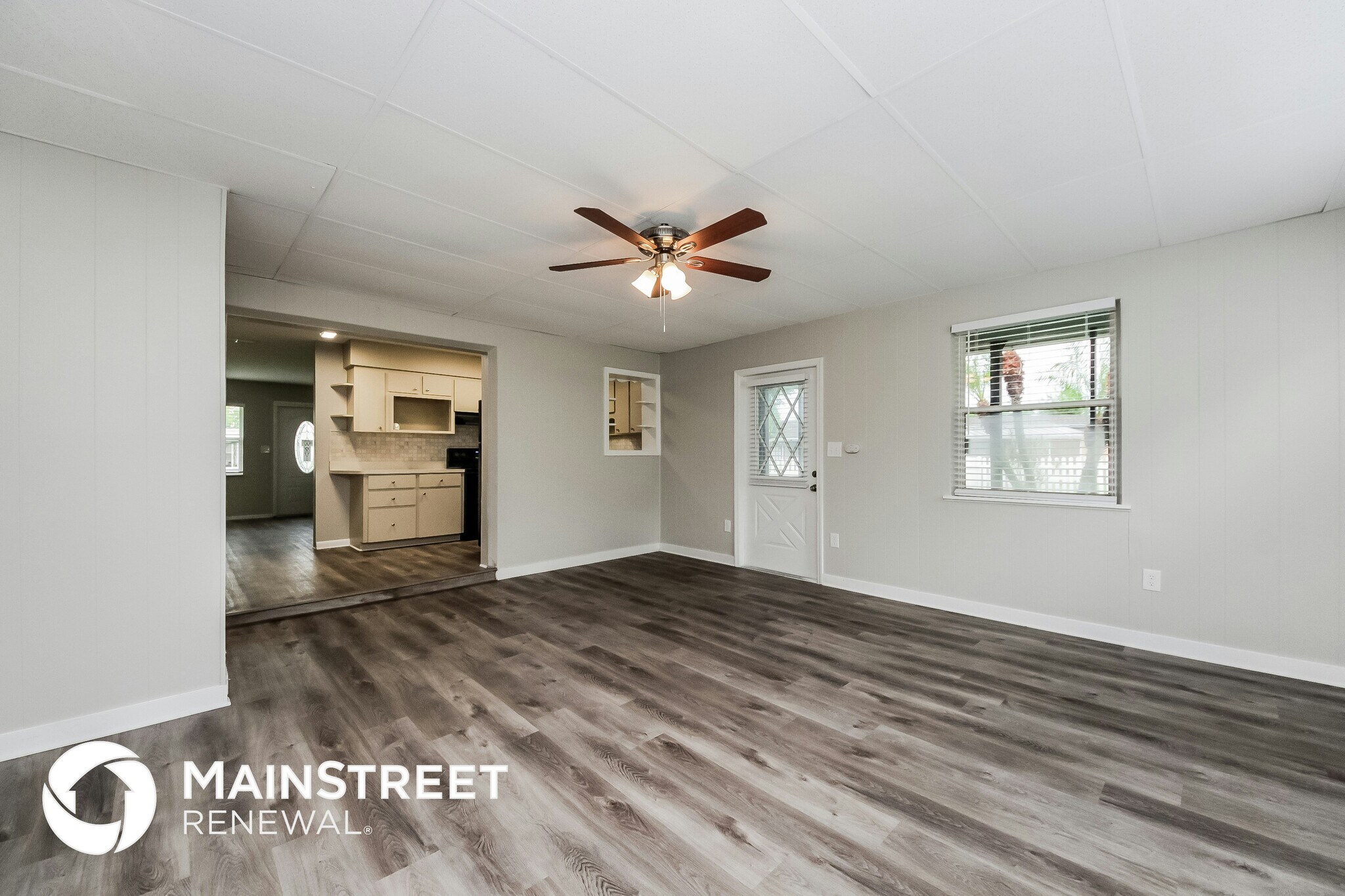 Building Photo - 2627 N Beaumont Ave