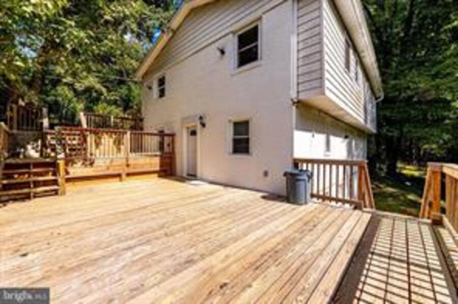 Building Photo - 1609 Lee Rd