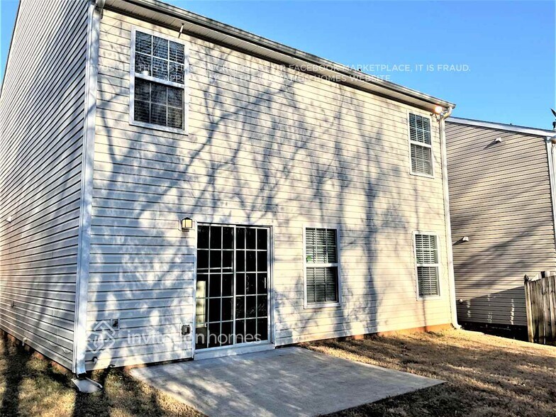 Building Photo - 2530 Mayfair Dr