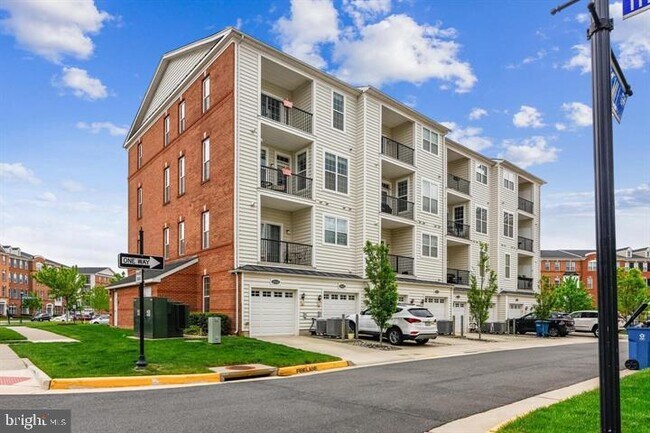 Building Photo - 43049 Clarks Mill Terrace