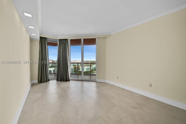 Building Photo - 3370 Hidden Bay Dr