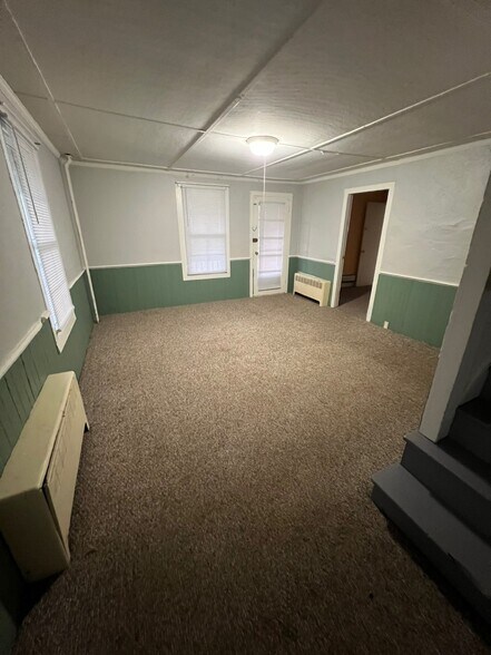 Building Photo - 1013 Dryden Rd