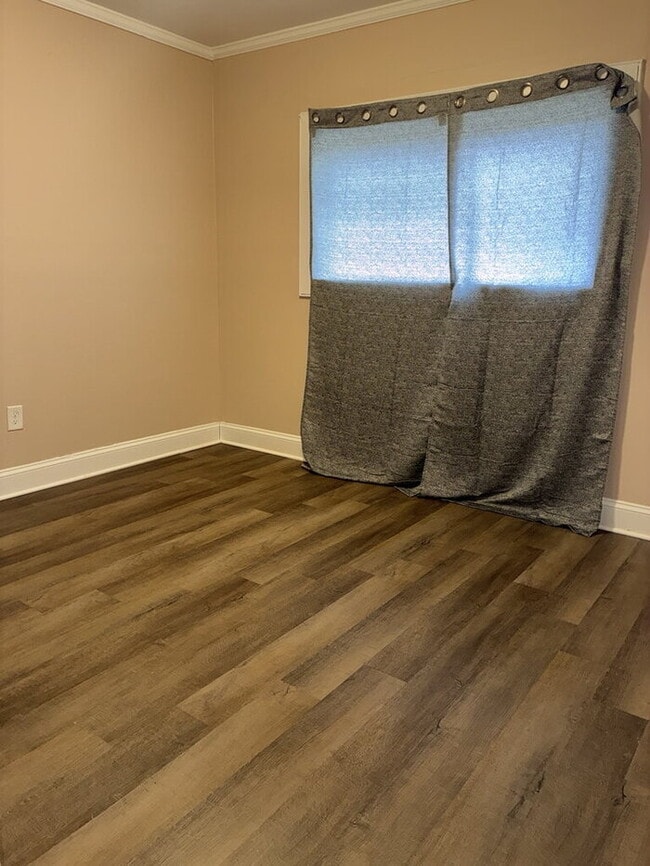 Building Photo - "Spacious 5-Bedroom Haven with 3 Baths and 3100 Sq Ft of Comfort in Easley!"