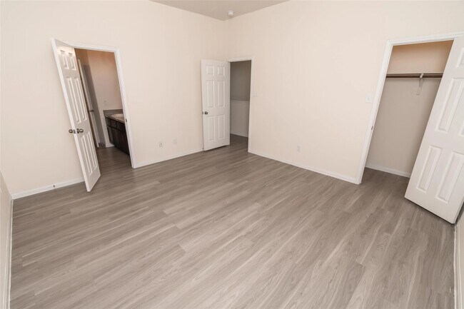 Building Photo - 14710 Jennys Park Pl