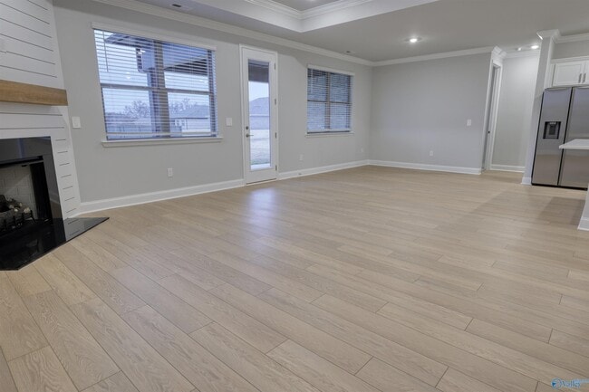 Building Photo - 102 Clift Crk Dr