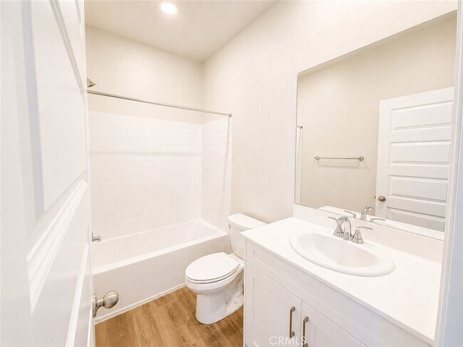 Building Photo - 28274 Via Garnicia