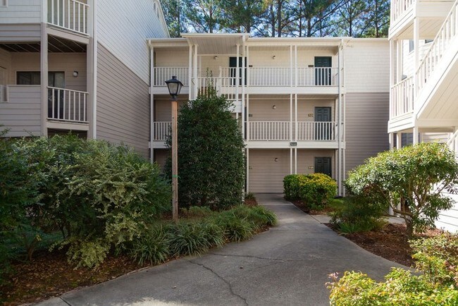Building Photo - Condo in Brandon Ridge