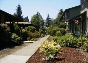Building Photo - Castillian Townhomes