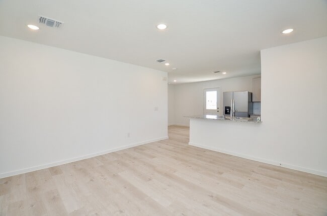 Building Photo - 30513 Bladnoch Ln