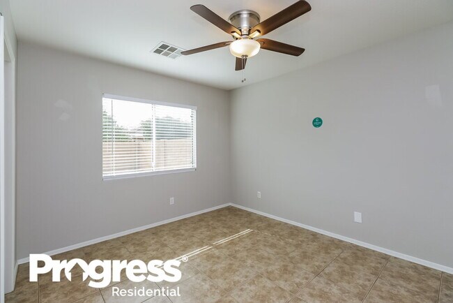 Building Photo - 2377 E San Manuel Rd