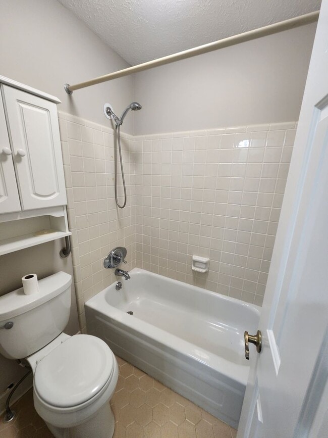 Building Photo - Renovated 3 bedroom 2 full bath home with attached garage and unfinished basement in J-town!