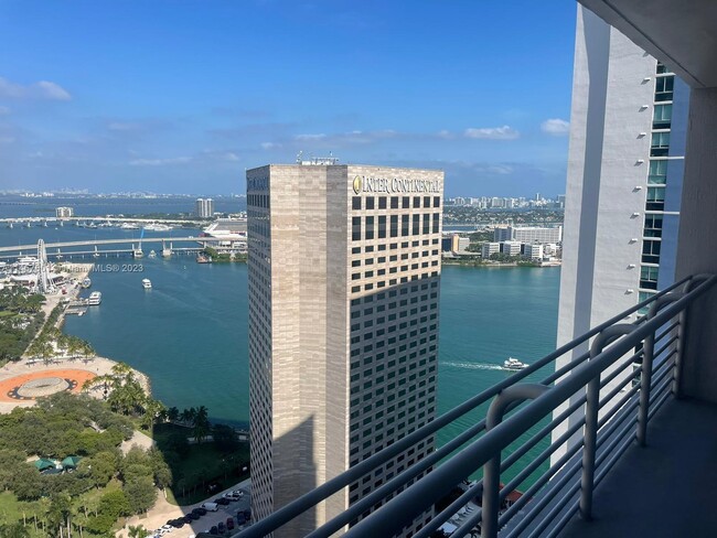 Building Photo - 325 S Biscayne Blvd