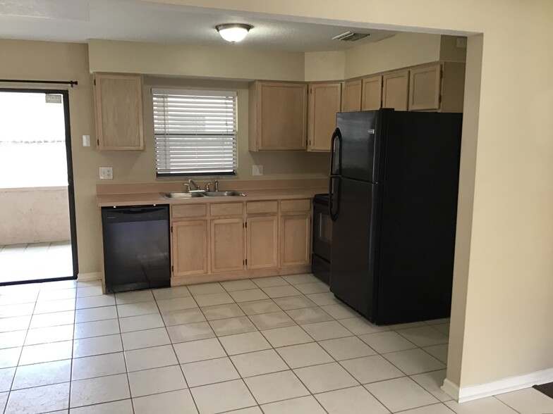 Building Photo - 1133 Olympic Ct