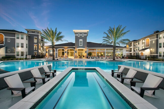 Pool - The Parkway on Westlake