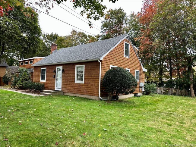 Building Photo - 31 Cottage Pl