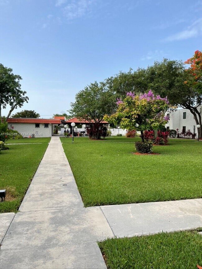 Building Photo - 8701 SW 141st St