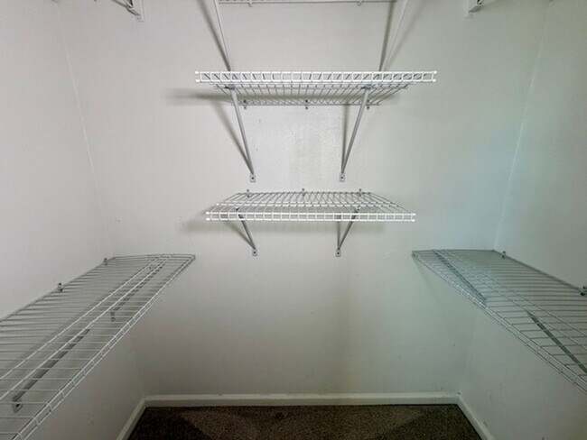 Building Photo - Acres Green Beauty