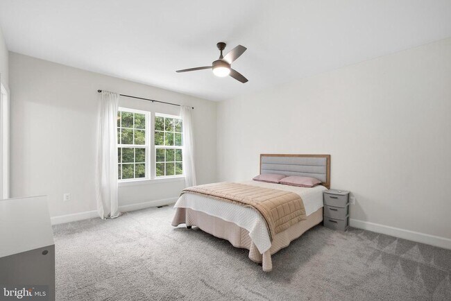 Building Photo - 6073 Camerons Ferry Dr