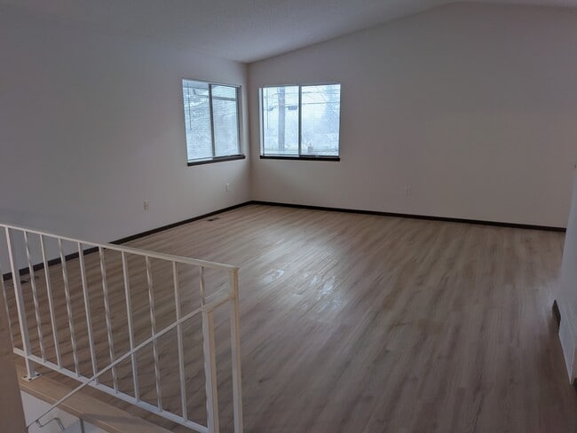 Building Photo - 1406 W Cora Ct