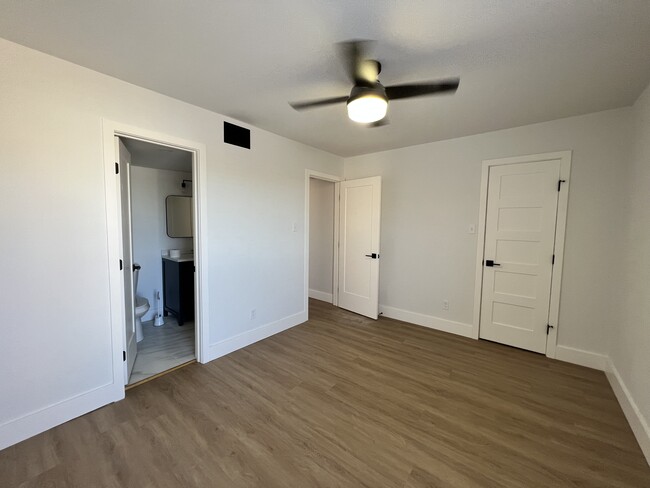 Building Photo - 3022 Forest Ln