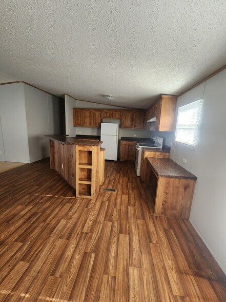 Building Photo - 608 N Billy Bryan St