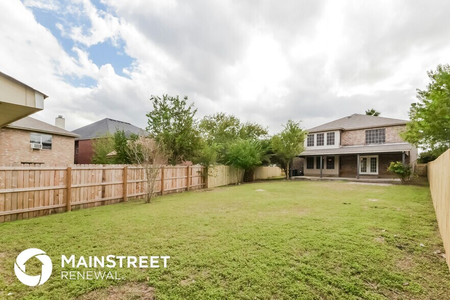 Building Photo - 8423 Manderly Pl