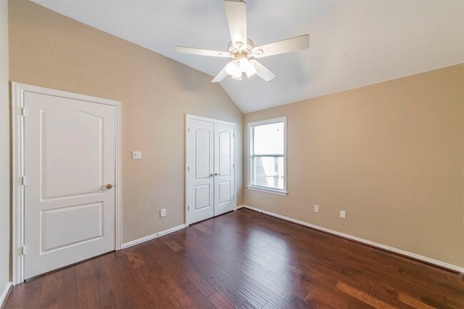 Building Photo - 5212 Estrella Ln