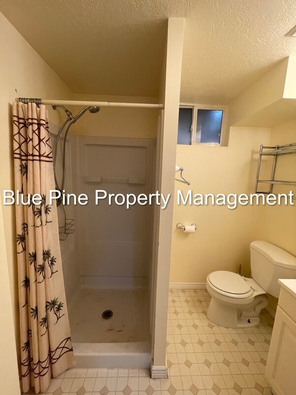 Building Photo - 505 Sykes Dr