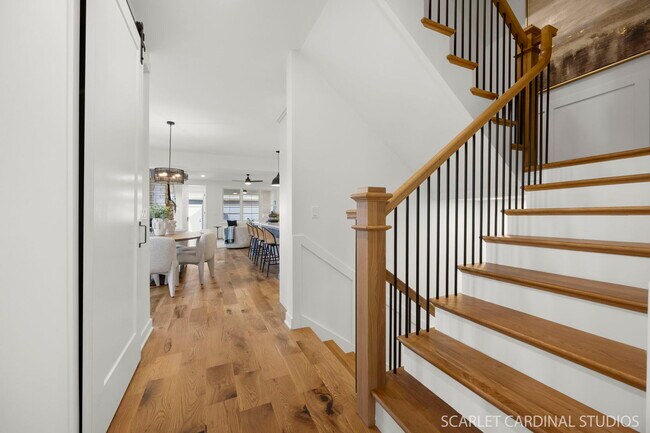 Building Photo - 715 N Brainard St