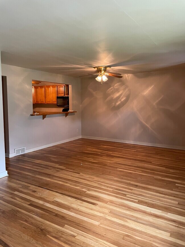 1801 Greentree Rd 1801 Greentree Rd Pittsburgh PA 15220 Apartment Finder