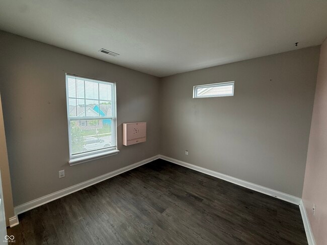Building Photo - 8836 Kipling Dr