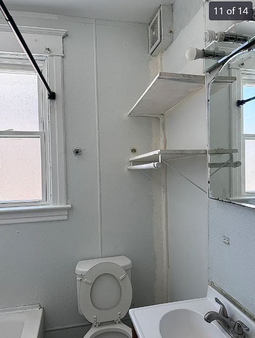 Building Photo - 1410 6th Ave