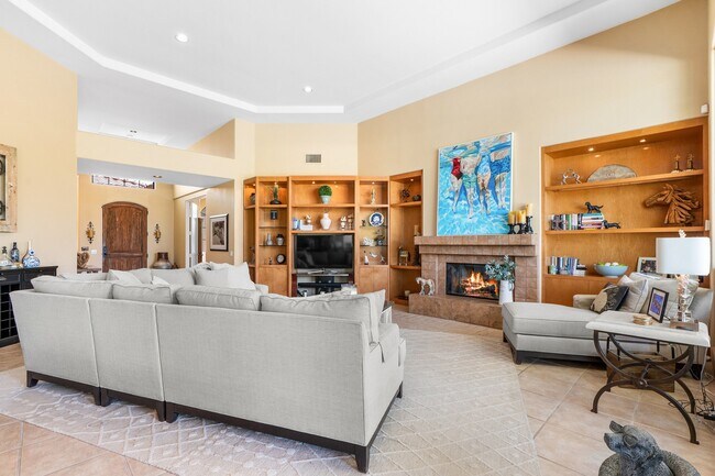 Building Photo - 78760 Cabrillo Way