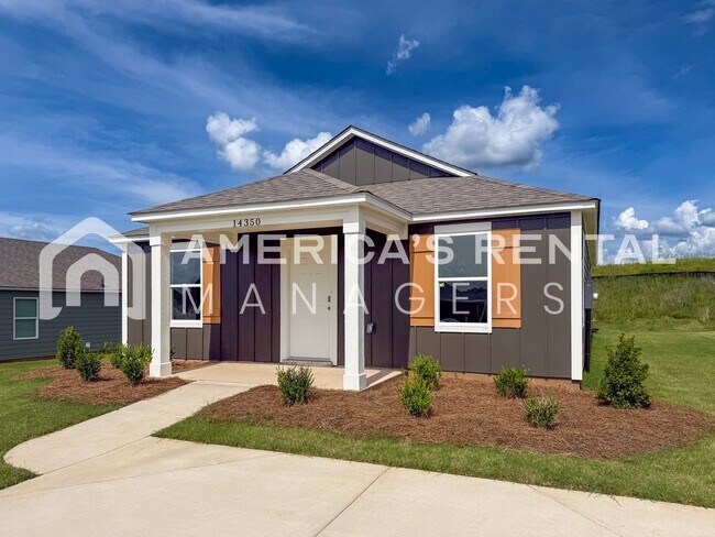 Building Photo - Available for Move-In Soon! Available to V...