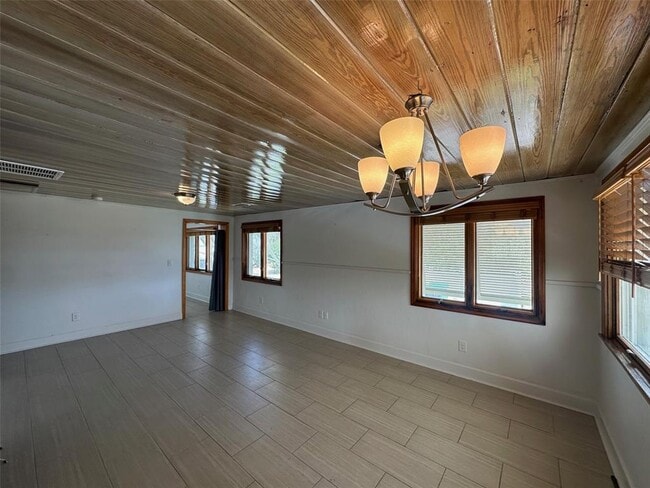 Building Photo - 1207 N Atlantic Ave