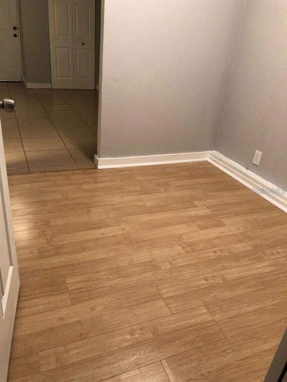 Building Photo - 355 Weathersfield Ave