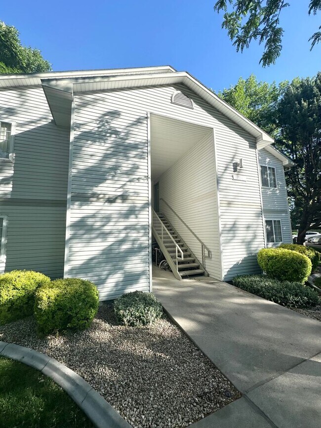 Building Photo - Affordable living at The Westside Apartments