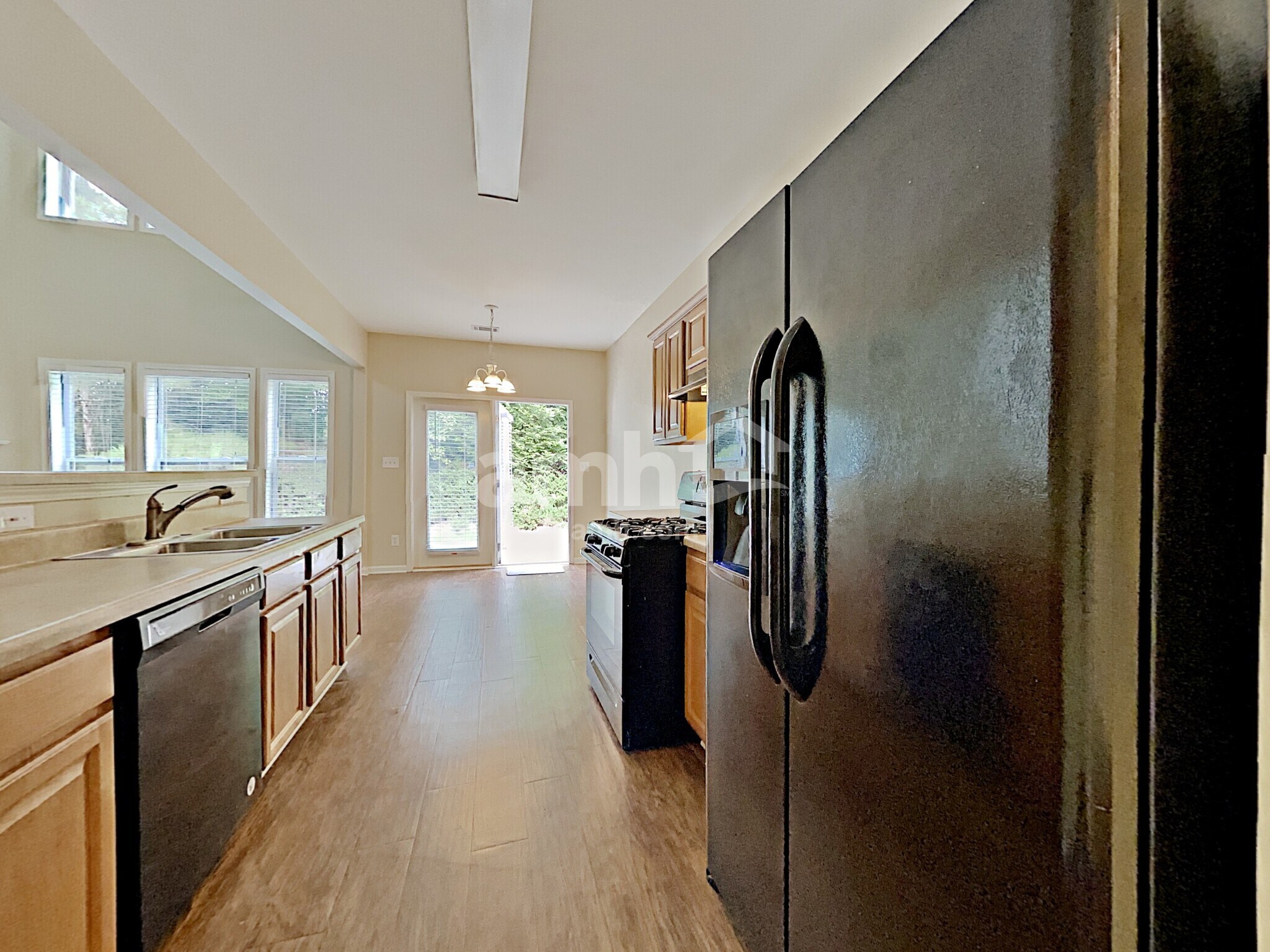 Building Photo - 2313 Worrall Hill Dr