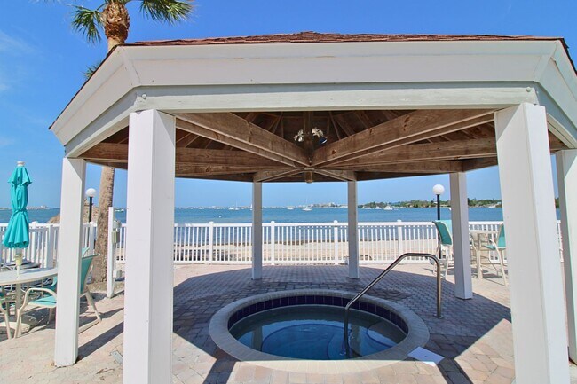 Building Photo - Waterfront Living at Bermuda Bay – Fully F...