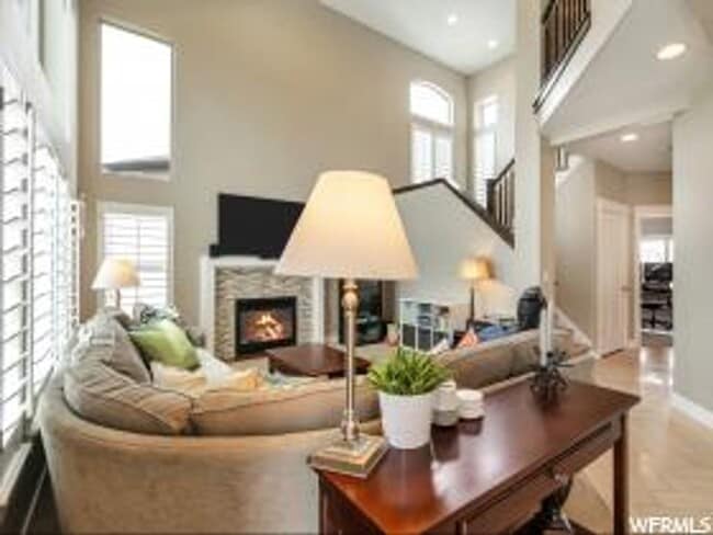 Building Photo - Unique 2 Story Home w attached 2 car