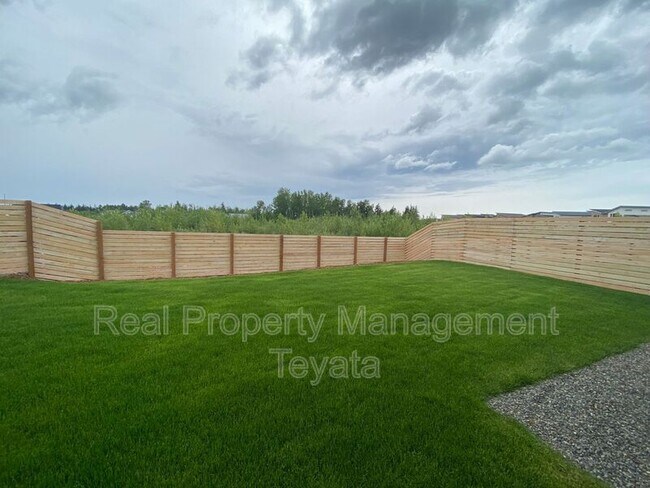 Building Photo - 809 Northview St