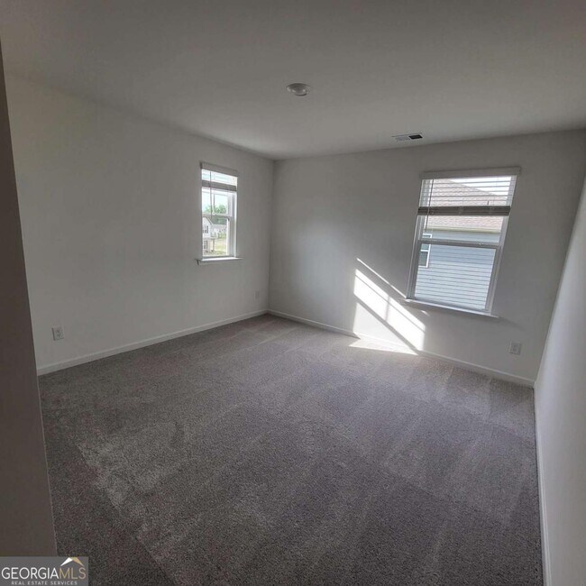 Building Photo - 448 Golden Eagle Pkwy