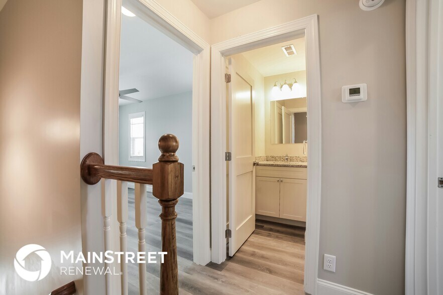 Building Photo - 3129 4th Ave S