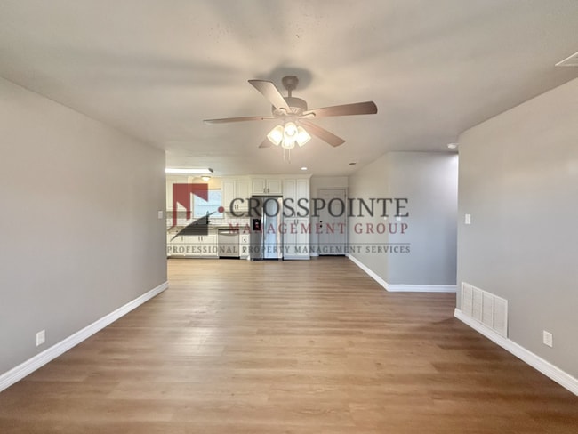 Building Photo - Beautiful 3 Bedroom 1.5 Bathroom House!