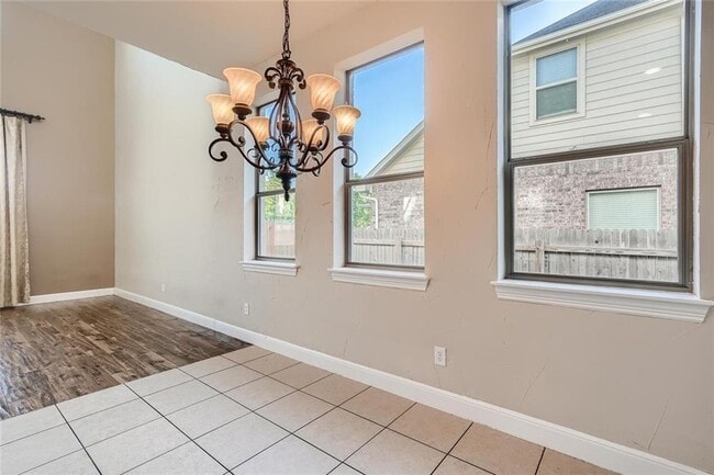 Building Photo - 908 Hartman Dr